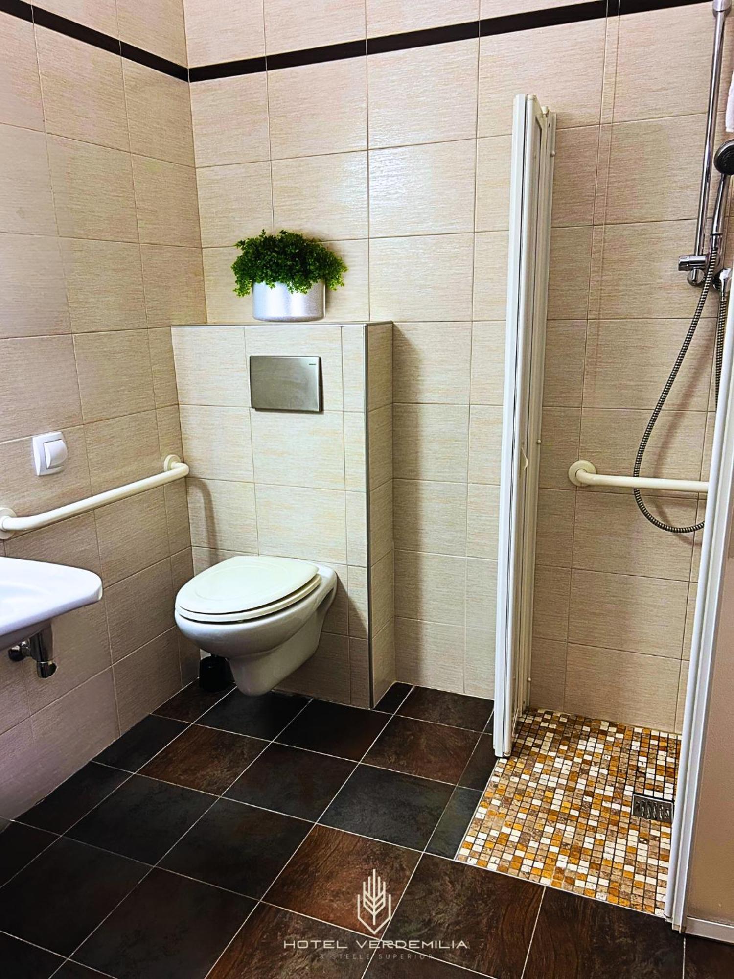 Verdemilia Hotel Anzola dell'Emilia Bagian luar foto
