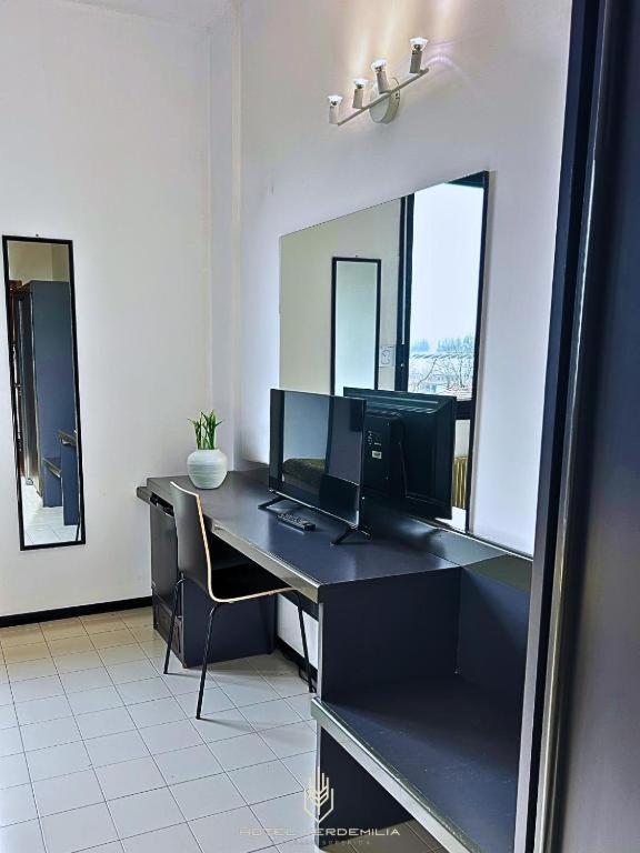 Verdemilia Hotel Anzola dell'Emilia Bagian luar foto